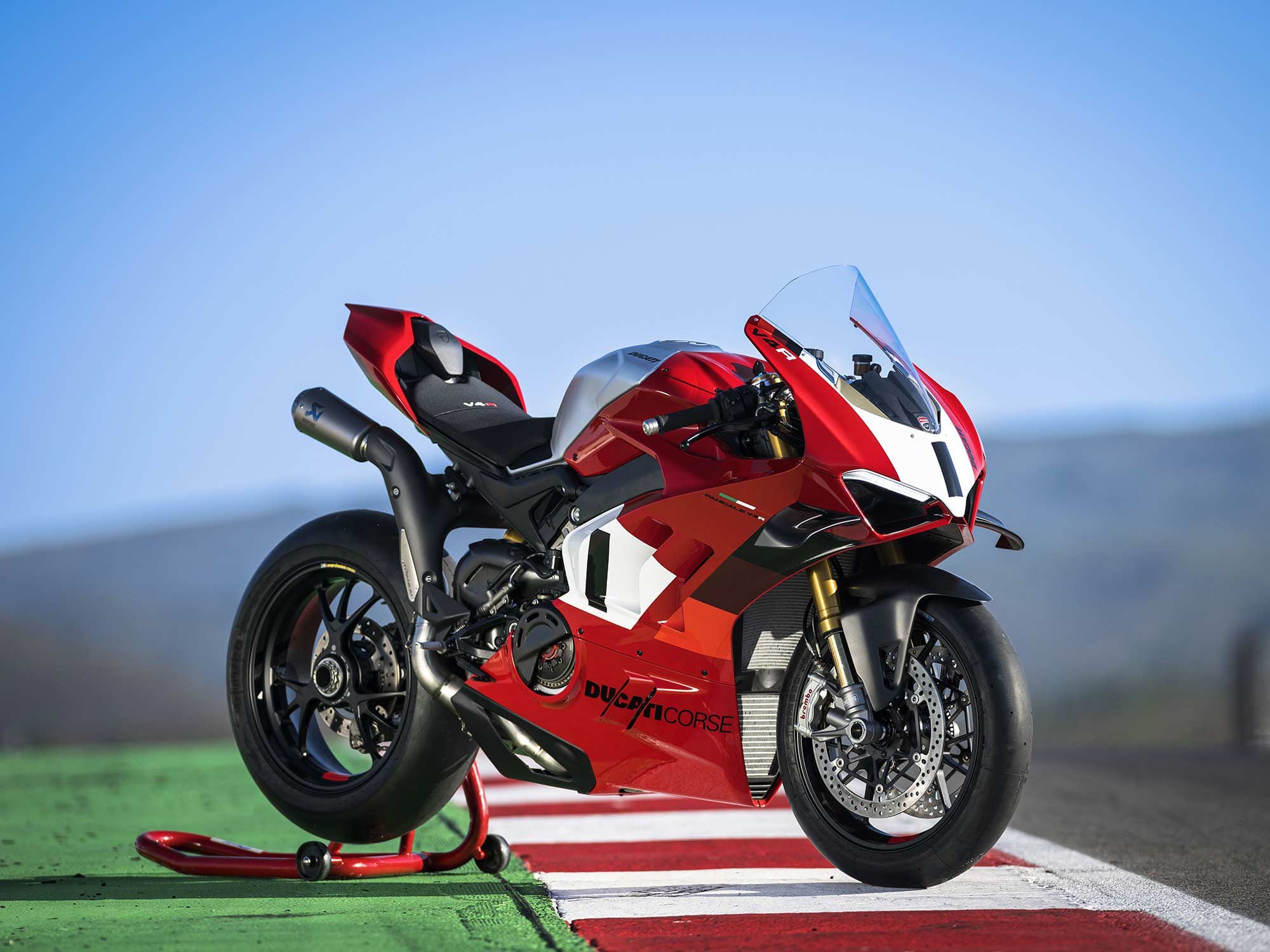 The 240 hp, 16,500-rpm 2023 Ducati Panigale V4 R.