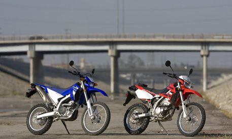 2009 Kawasaki 2008 Yamaha WR250R Comparison Test | World