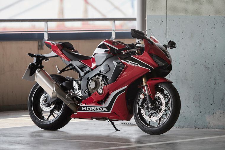 The Base Model 17 Cbr1000rr Is Here And It S Not Much Different Than The Sp Cycle World