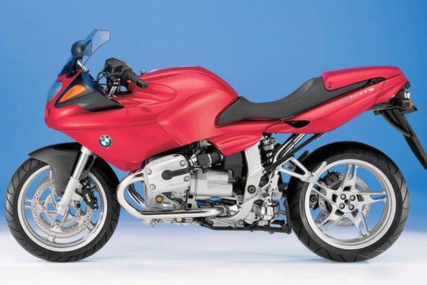 r1100 s