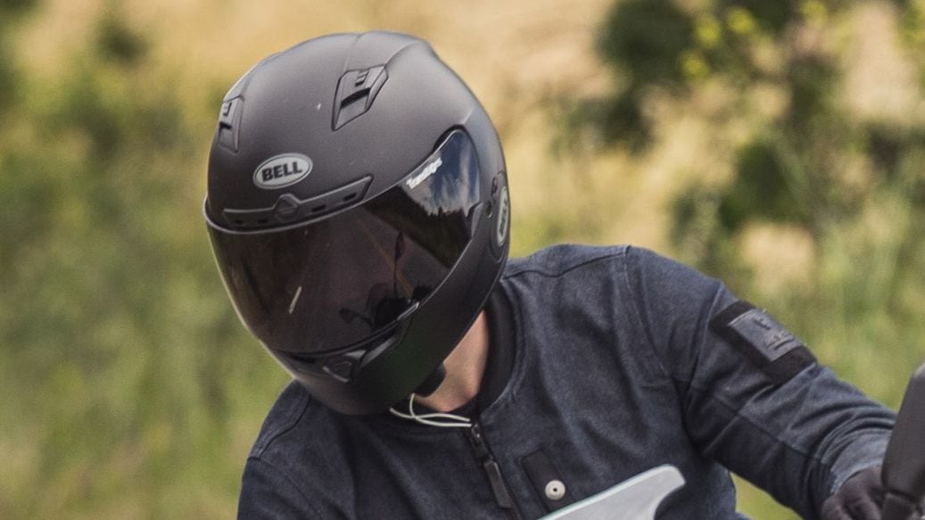 Bell Qualifier DLX MIPS-Equipped Helmet Review | Cycle World Bell Qualifier DLX MIPS-Equipped Helmet Review | Cycle World