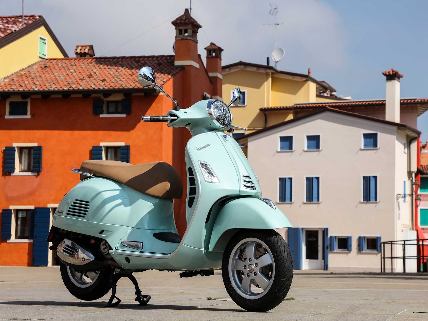 Vespa two wheeler bike on sale