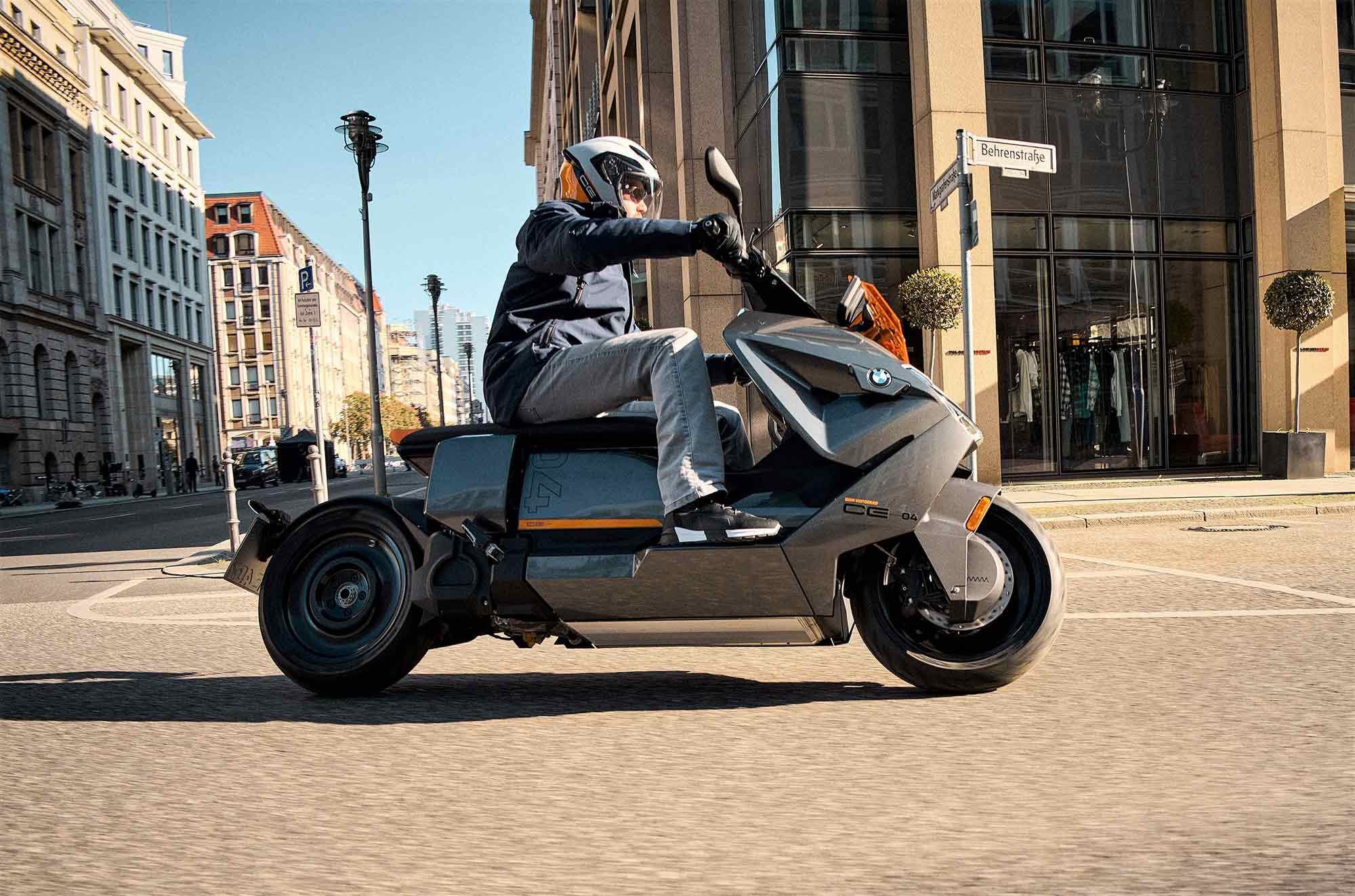 Low but still pretty long and heavy, the CE 04 has a wheelbase of 66 inches, on par with that of a Triumph Rocket 3. An electric reverse helps riders back the 509-pound scoot out of parking spots.