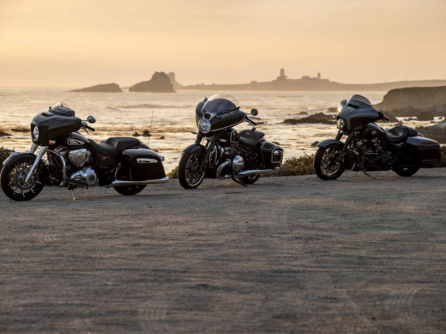 Indian chieftain deals stretched bags