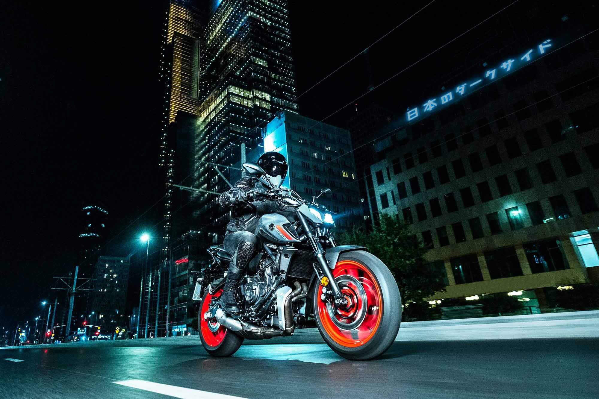 2021 Yamaha MT-07 (Grey).