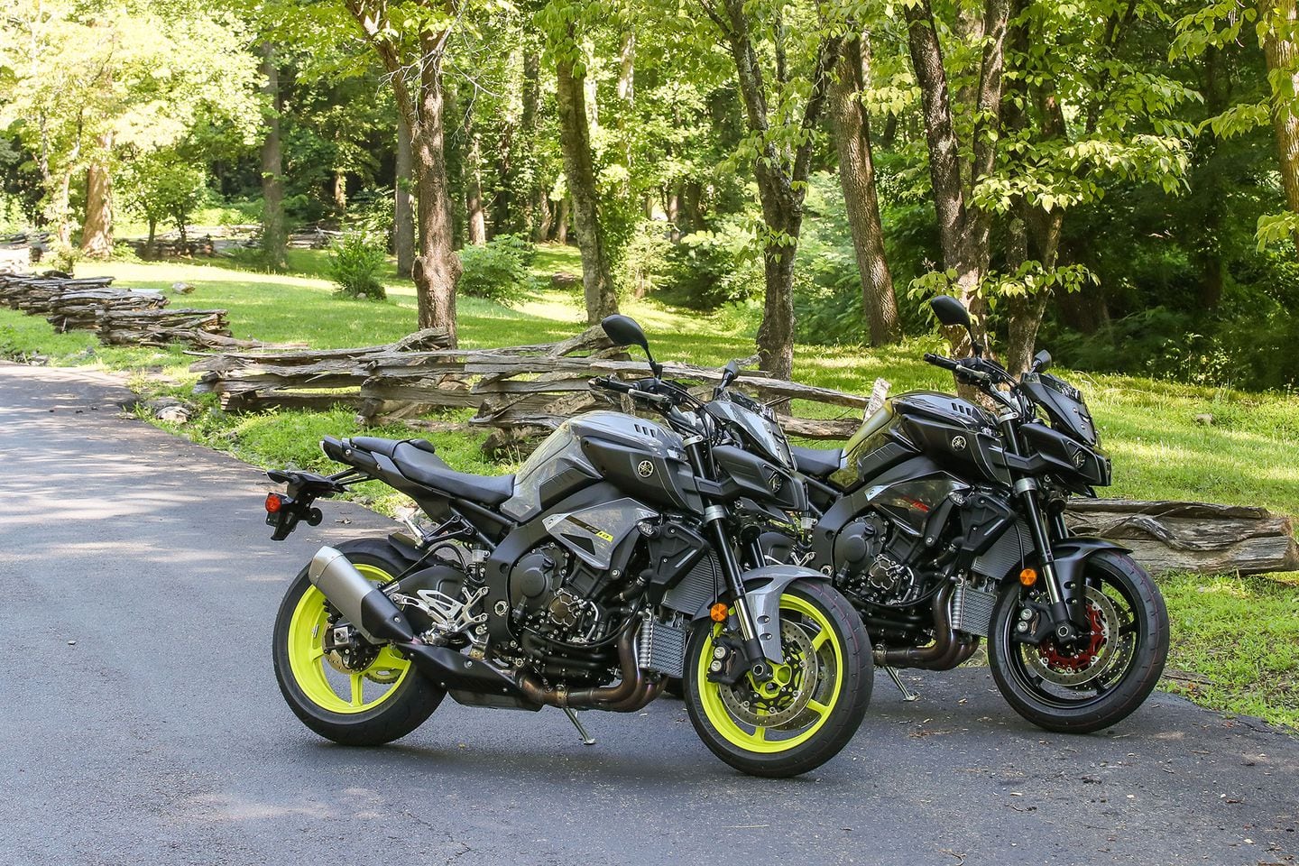 2017 Yamaha FZ-10 Naked Sportbike FIRST RIDE REVIEW | Cycle