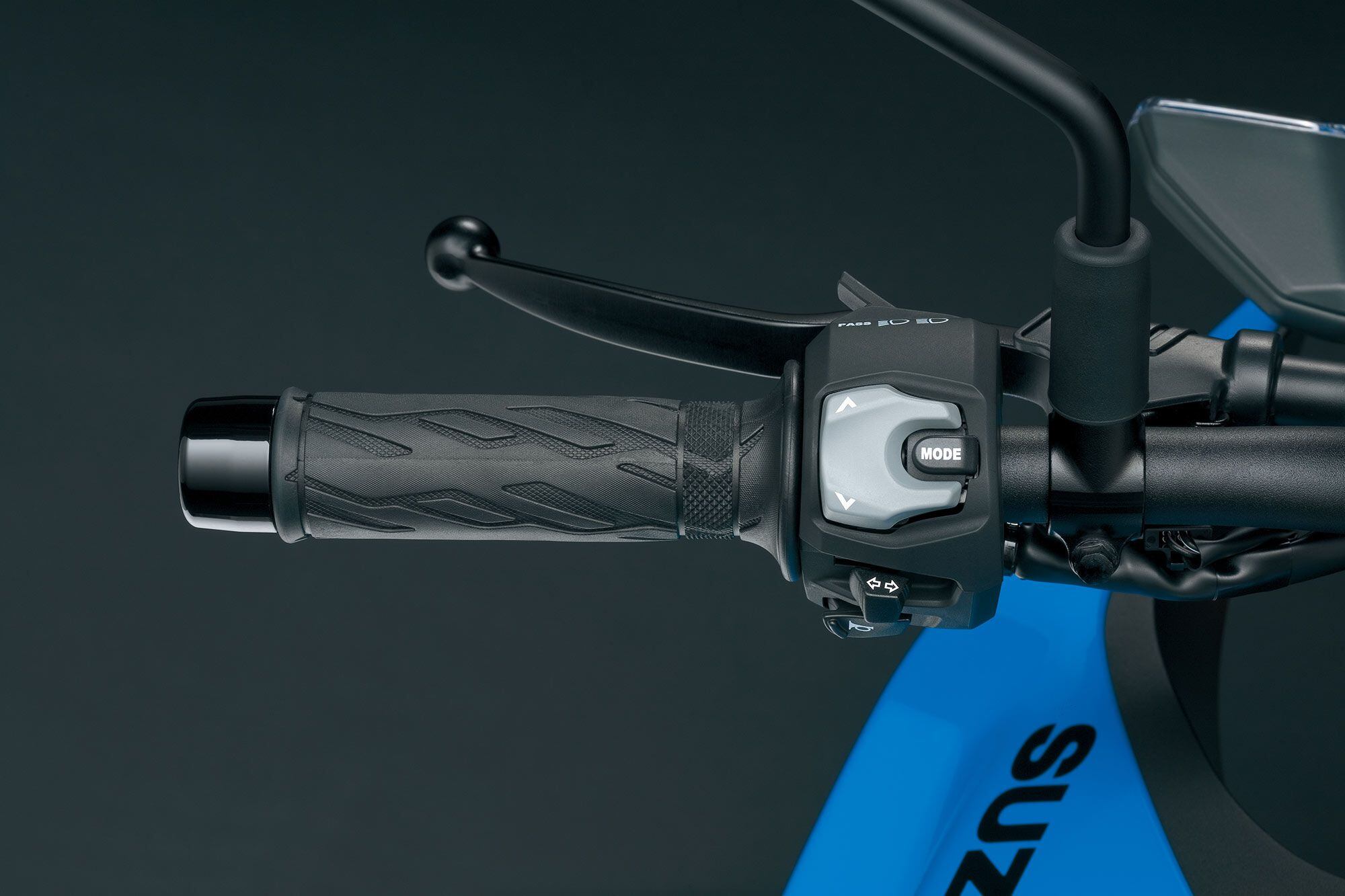 View of the left handlebar switches to control the dash.