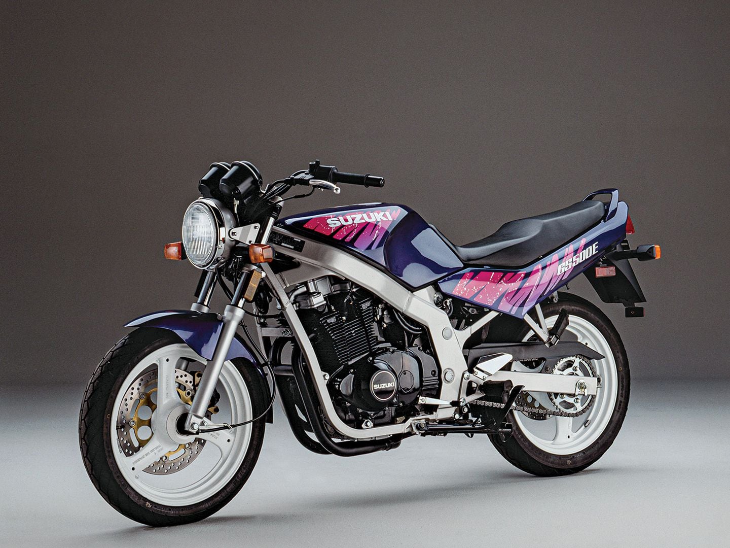 1992 Suzuki GS 500 E specifications and pictures