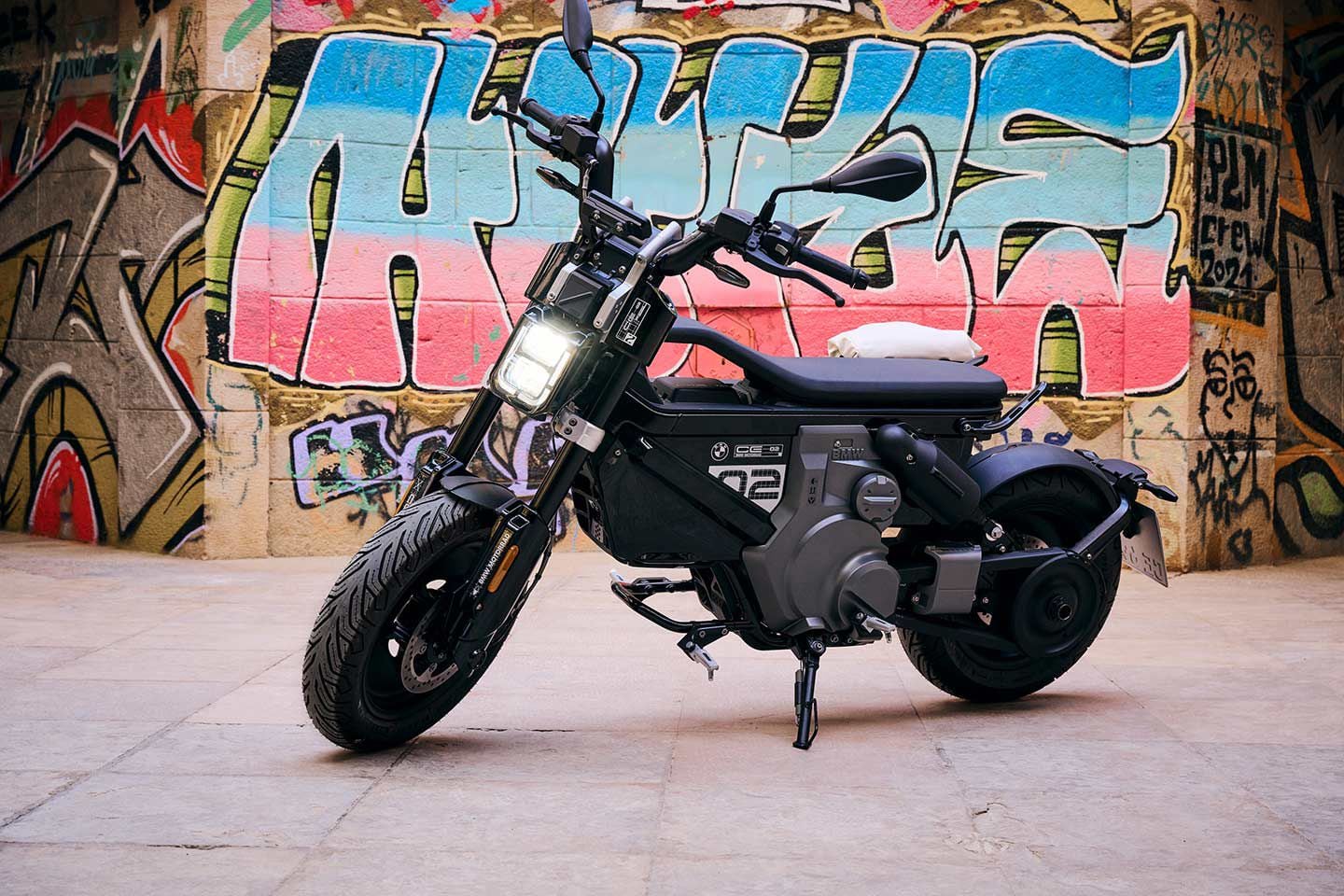 The basic black version of the CE 02. BMW’s main goal for the CE 02 was riding ease and fun. A 29.6-inch seat height and 291-pound claimed weight help the cause.