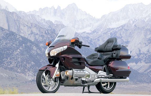 Honda GL1800 Gold Wing Best Touring Bike Ten Best Bikes 2006 Best Motorcycles Cycle World