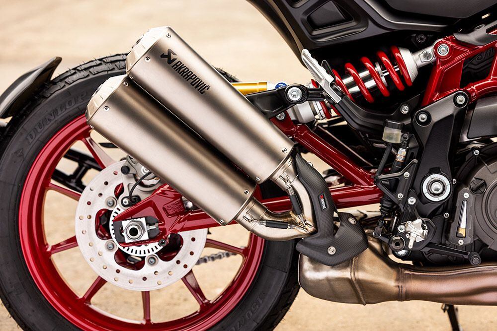The titanium Akrapovič 2-1-2 exhaust should give the FTR Championship Edition enough boom for any room.