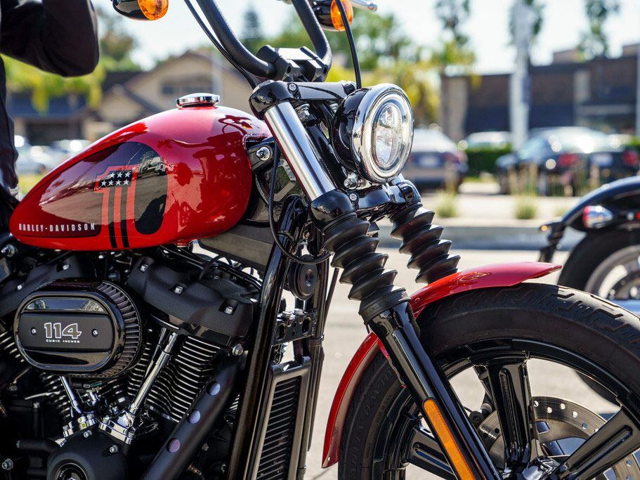 New Street Bob 114 models come equipped with Annihilator cast wheels.