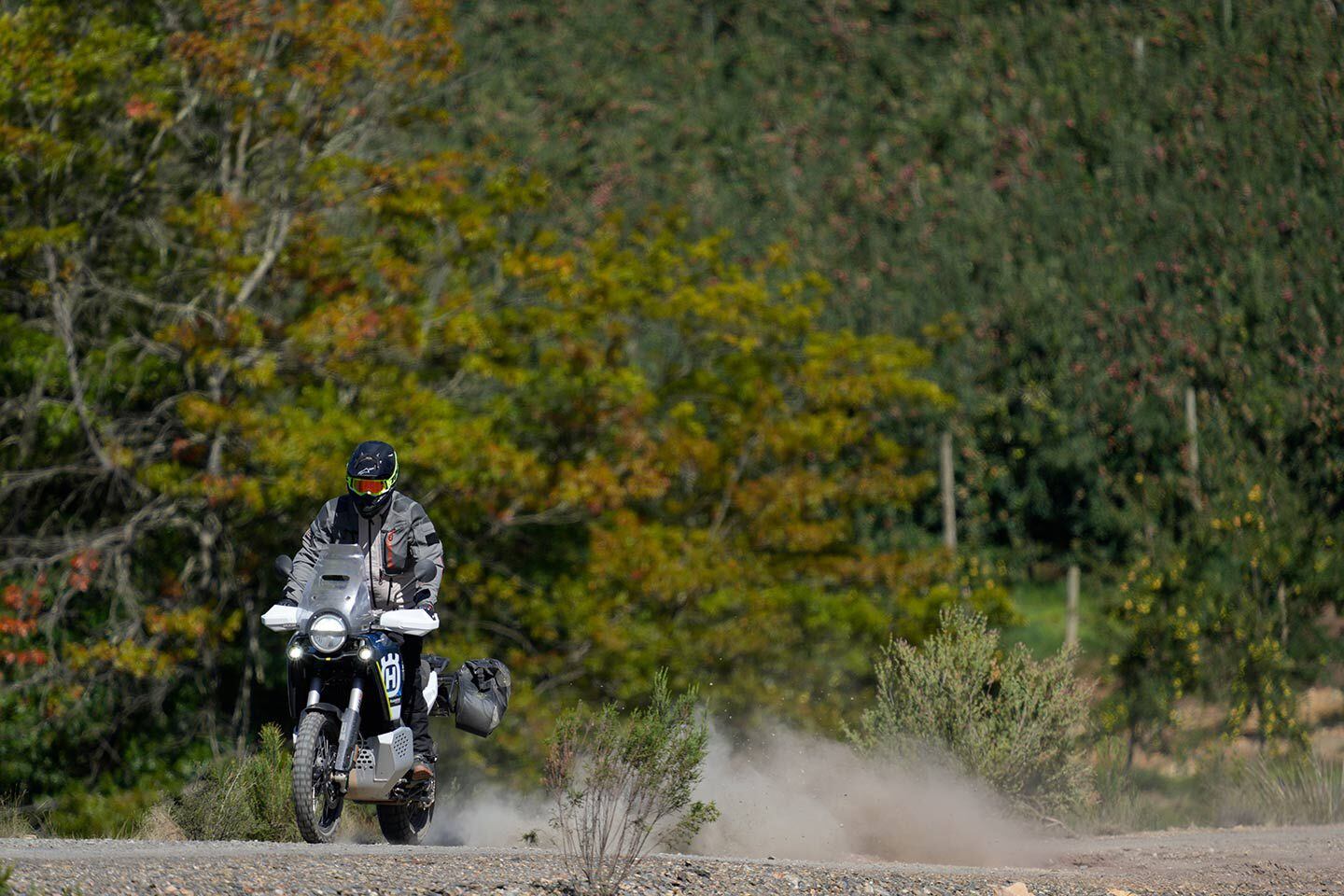 Seated or standing, the latter of which we did a lot of off-road, the Husky 901 Norden Expedition was very comfortable.
