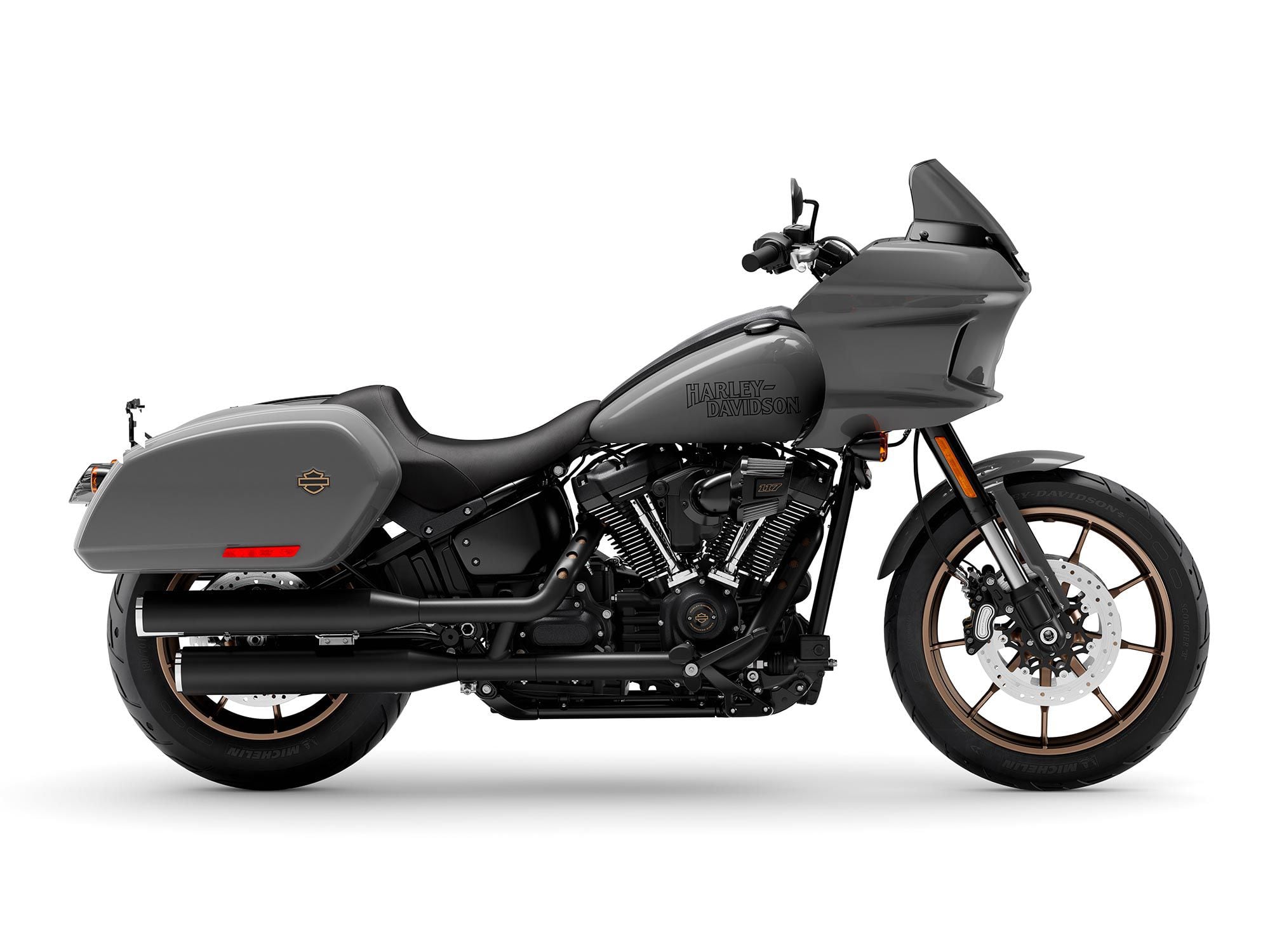 The 2022 Road Glide ST model features the same upgrades over its base-model sibling, going for a King of the Baggers performance vibe.