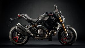 Ducati monster 1200 shop r top speed