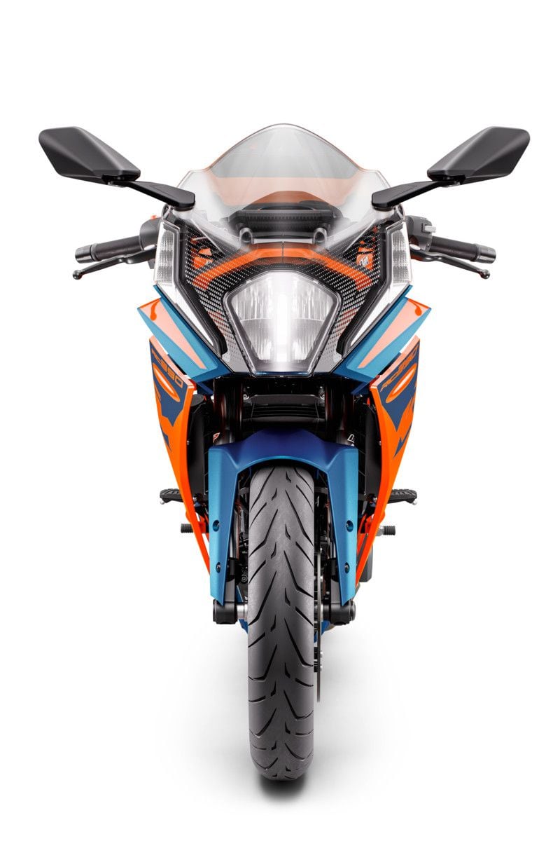Running lights and turn signals are flushed into the nose/fairing, along with the headlight.