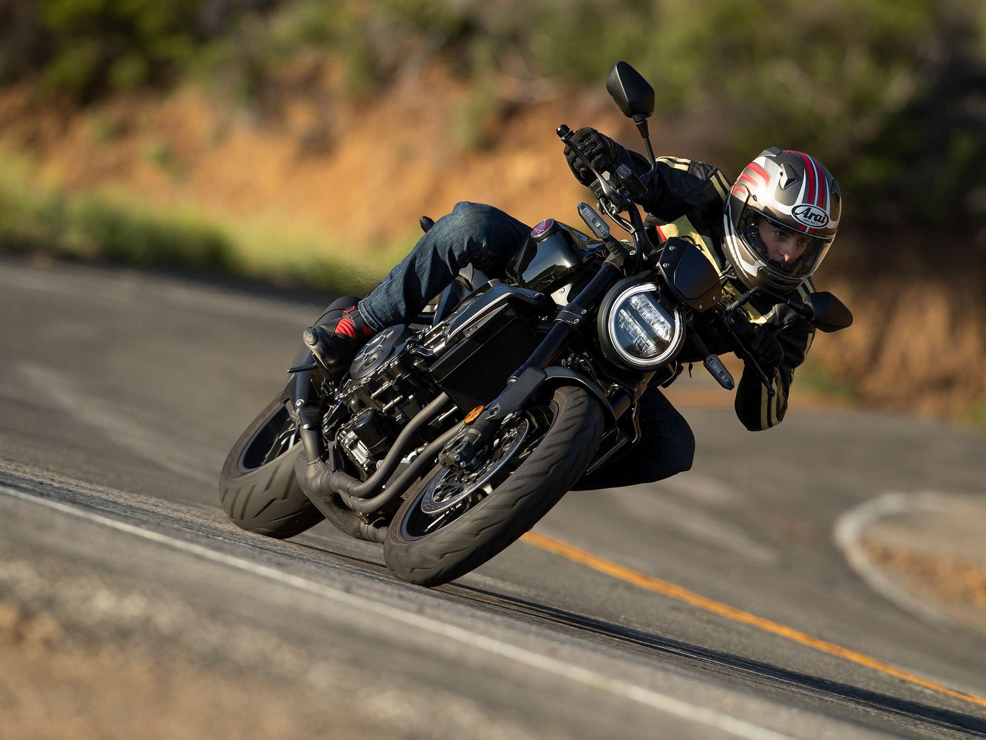Bumpy backroads don’t upset the CB1000R Black Edition’s chassis, thanks to a balanced suspension with well-sorted damping.
