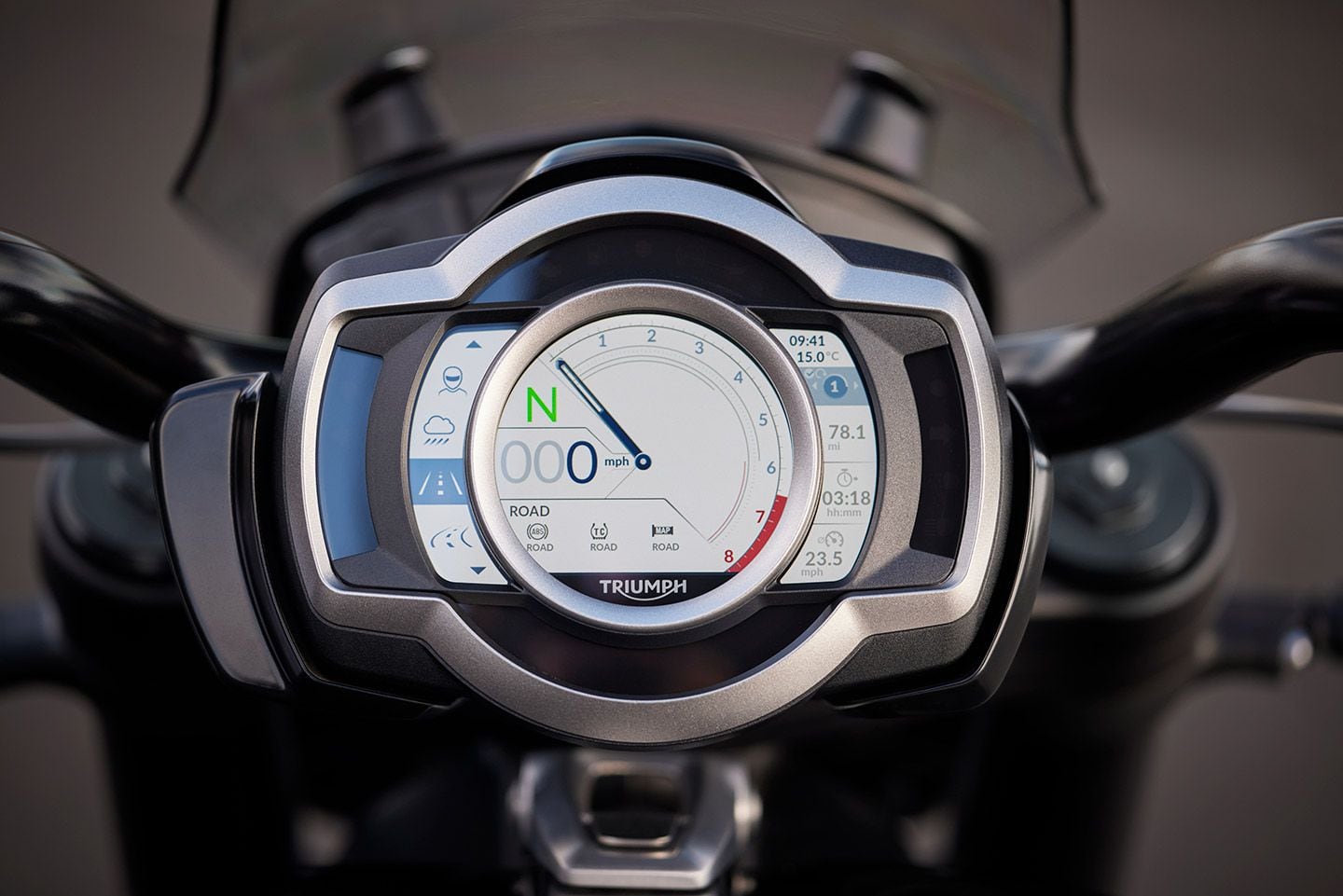The Rocket 3’s gauge is easily customized to show three levels of information, or easily navigated to adjust the ride.