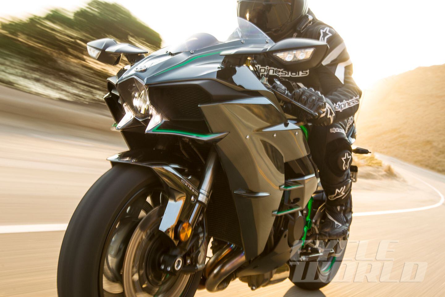2015 Kawasaki Ninja H2 Superbike ROAD TEST Review Specs Photos