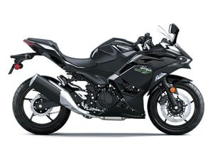 Upcoming Kawasaki ZX-4R Previewed - webBikeWorld