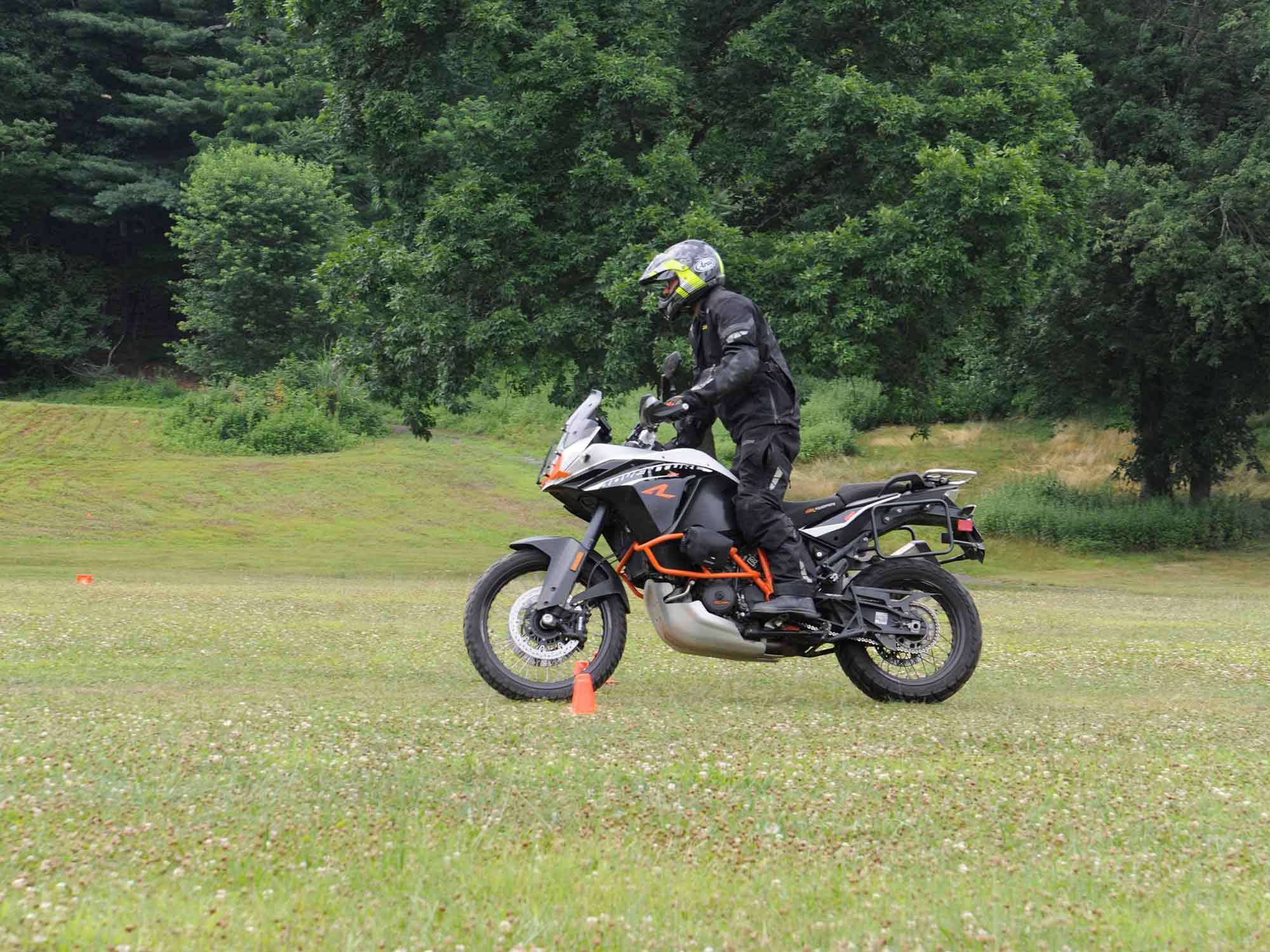 Putting in some serious training aboard the 1190 Adventure R—the MSF ADVRC school keeps advanced riders in check with body position.