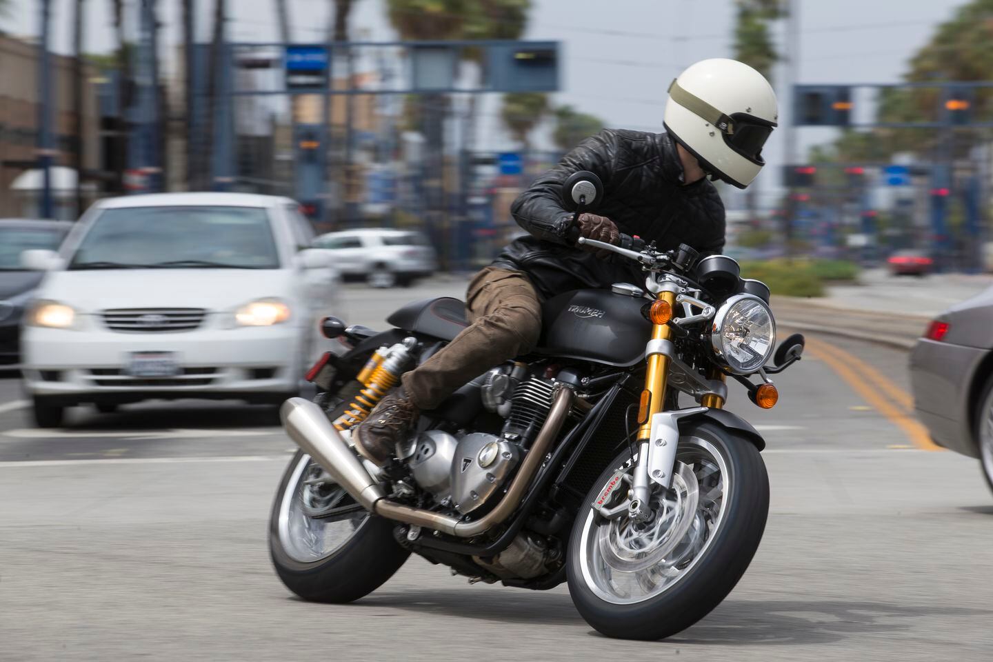 2016 Triumph Thruxton R - WHAT I'VE BEEN RIDING | Cycle World