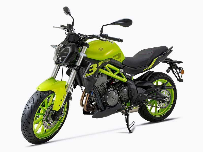 Benelli’s current 302S model, which is sold in Western markets, can easily accept the new larger engine.
