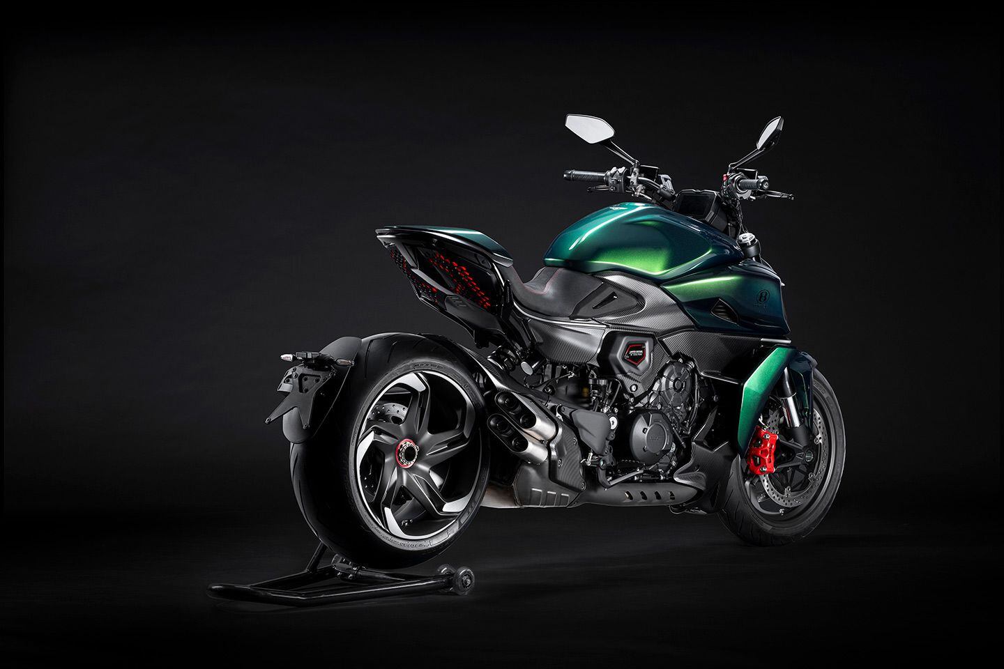 Although subtle at first glance, the bodywork, wheels, and styling have been redesigned with a collaboration between Ducati and Bentley’s styling teams.