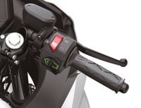 2024 Kawasaki Ninja e 1 right grip controls details