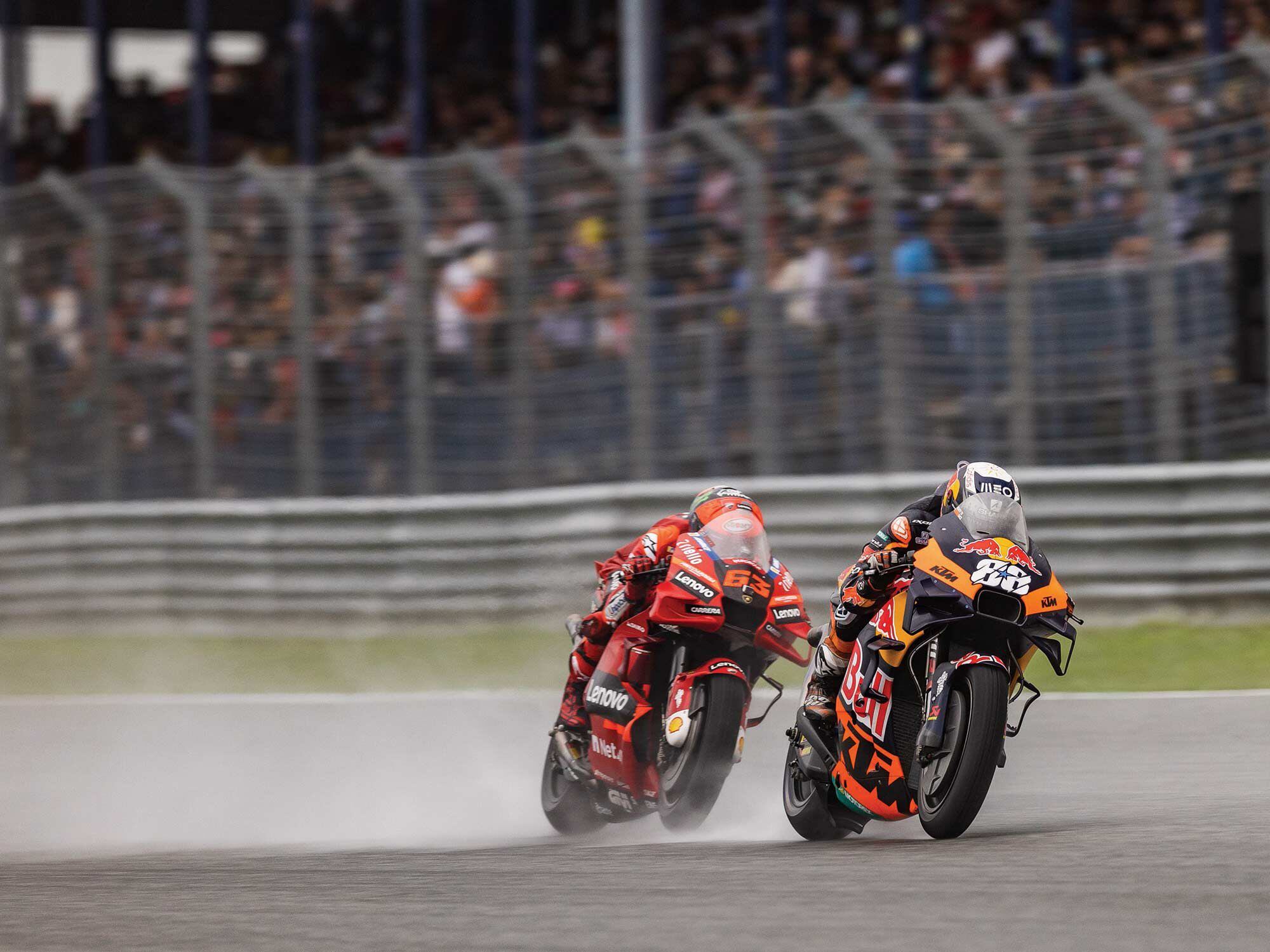 KTM to the front! Miguel Oliveira was one of the three <i>regenmeisters</i> at Thailand, and it showed. Starting from back in <i>11th</i> place (!) the Portuguese pilot rode to his fifth career MotoGP win.