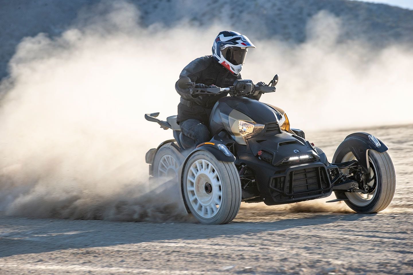 Tight corners serve the Ryker Rally much better.