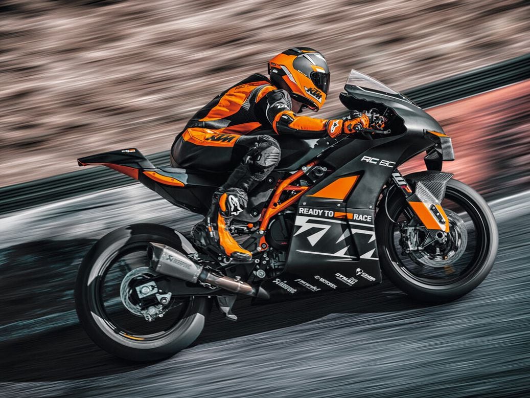 2023 KTM RC 8C Cycle World