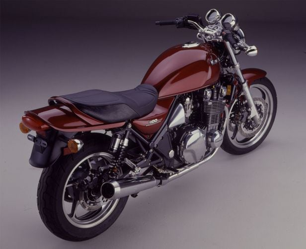 ゼファー1100 ZLZPV22TARGQNNFYER2FGRNZNI.jpg