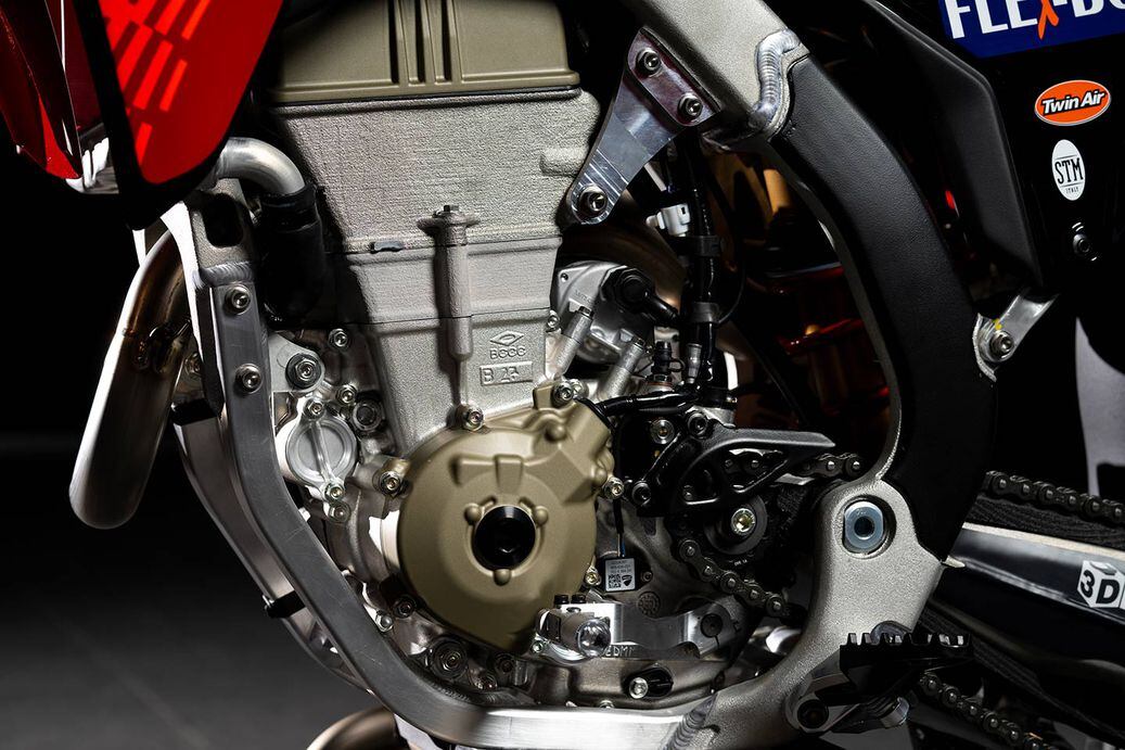 Kevin Cameron Examines Ducati s Prototype Desmo450 MX Cycle World