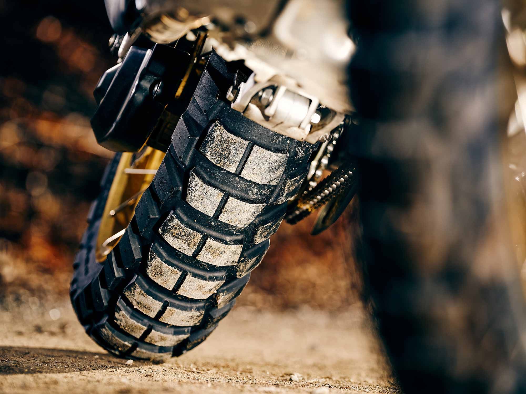 The rear Karoo 4 arrives with a shorter and wider profile to aid in longevity.