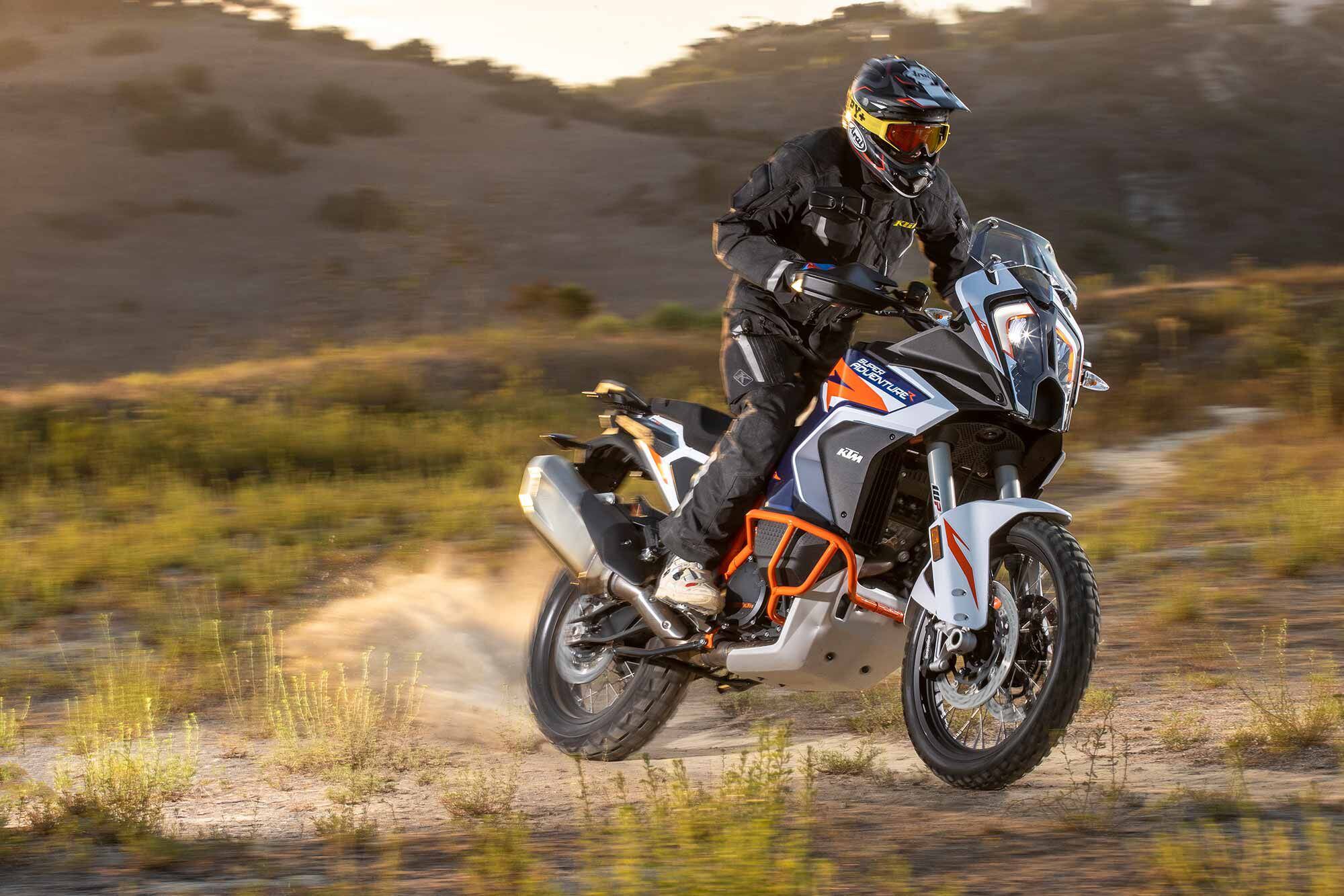 Whether you want to cover big miles or shred off-road trails, the KTM 1290 Super Adventure R delivers a top-level experience.