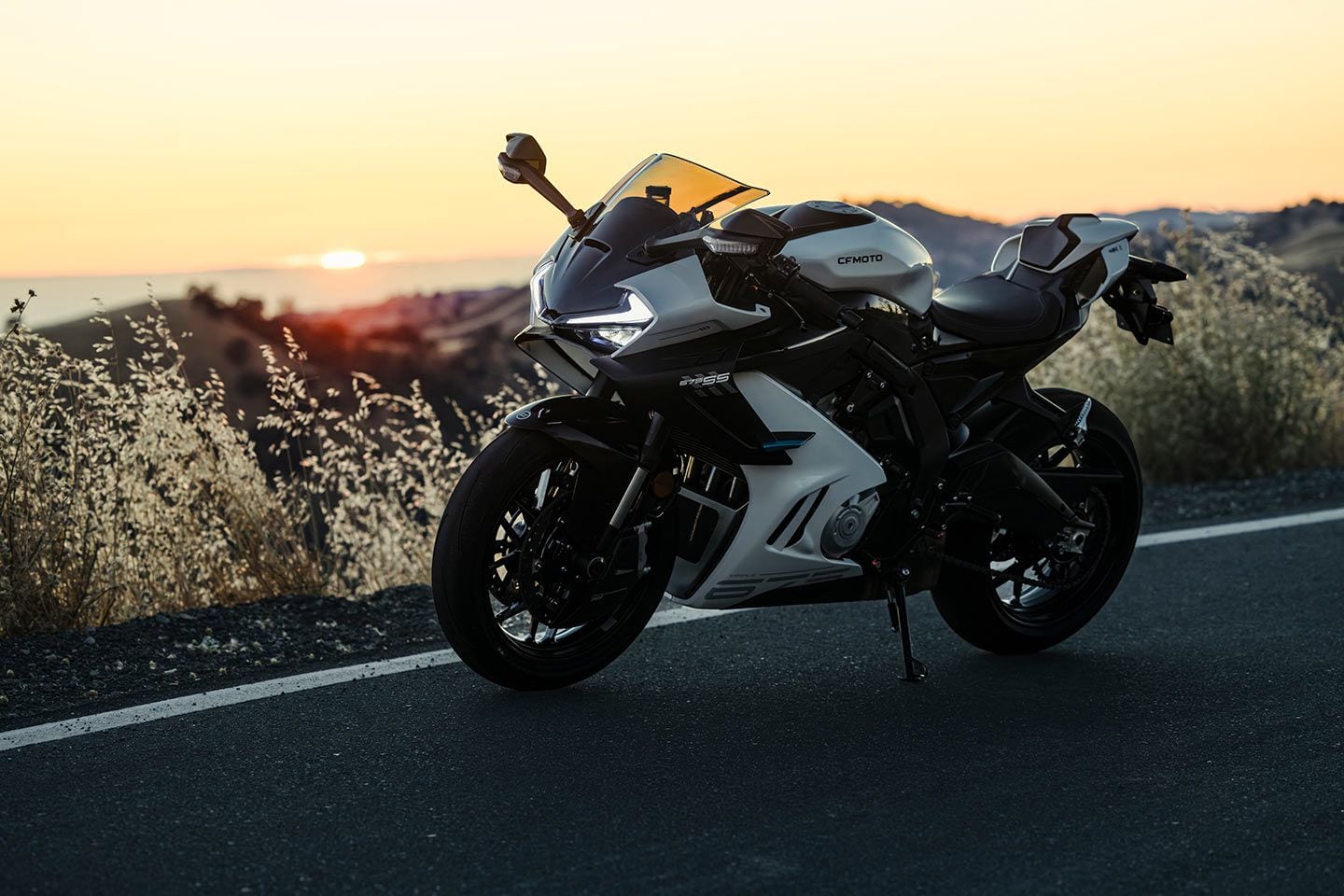 2025 CFMoto 675SS First Look | Cycle World