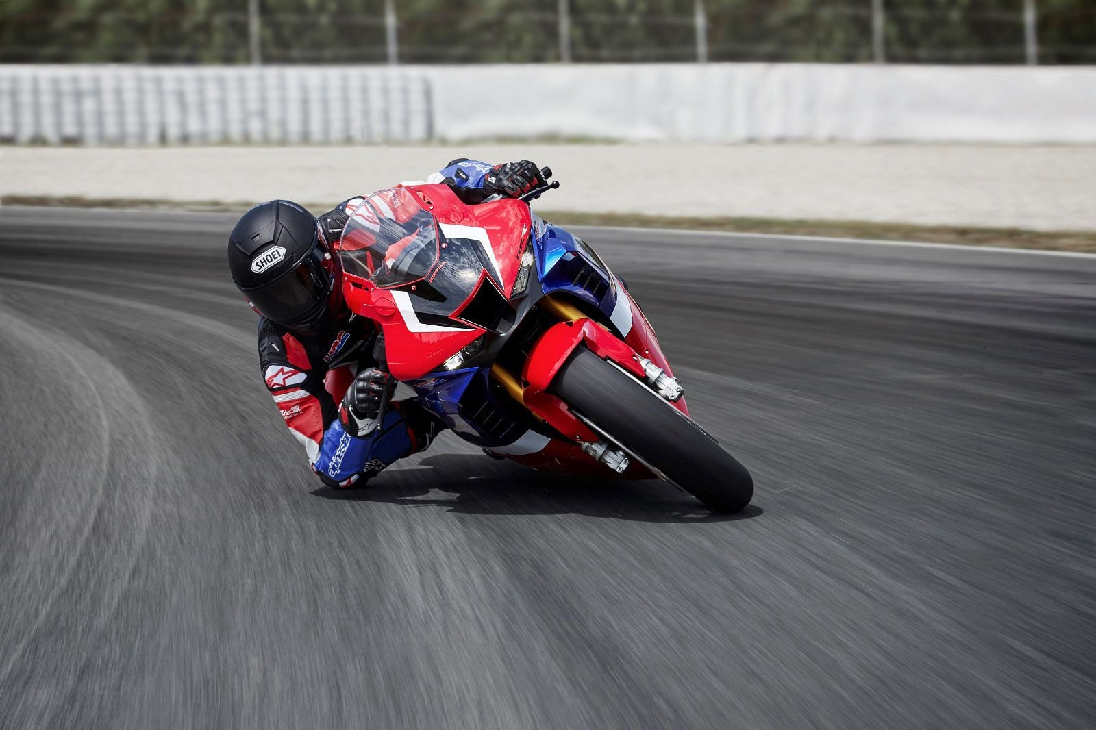 Will we see a new CBR1000RR-R for 2022? Rumors seem to suggest an SP2 version is in the works. The current Fireblade SP is pictured.
