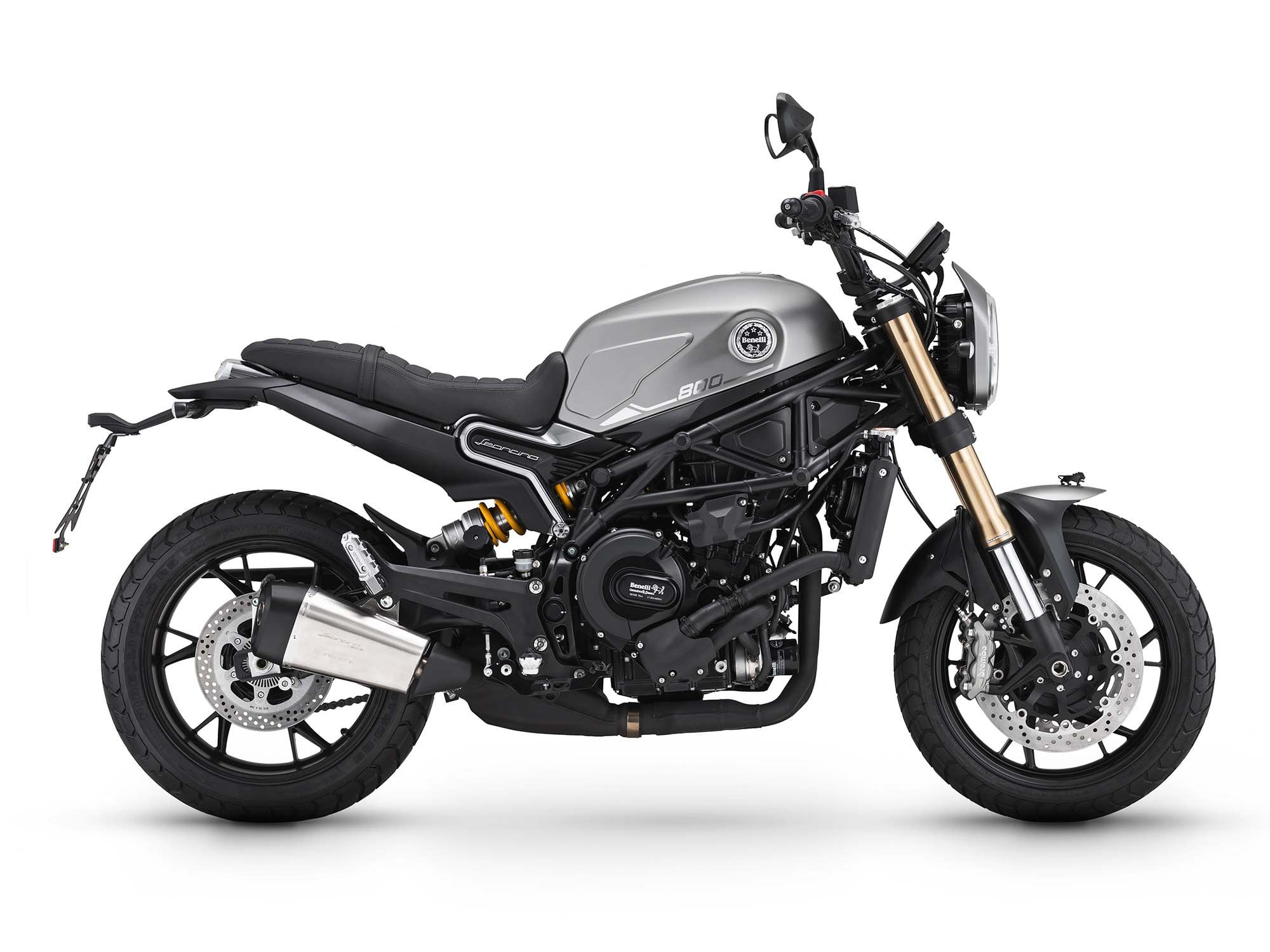 The Leoncino is the streetbike version of the TRK 800: low-set exhaust, street tires, and a smaller fuel tank.