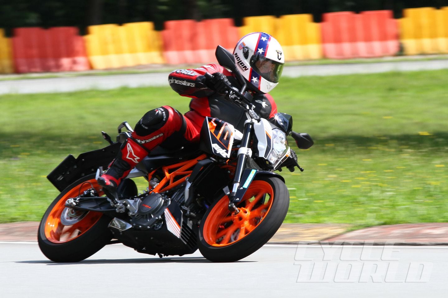 2014 KTM 390 Duke Naked Sportbike First Ride Motorcycle Review Photos Cycle World