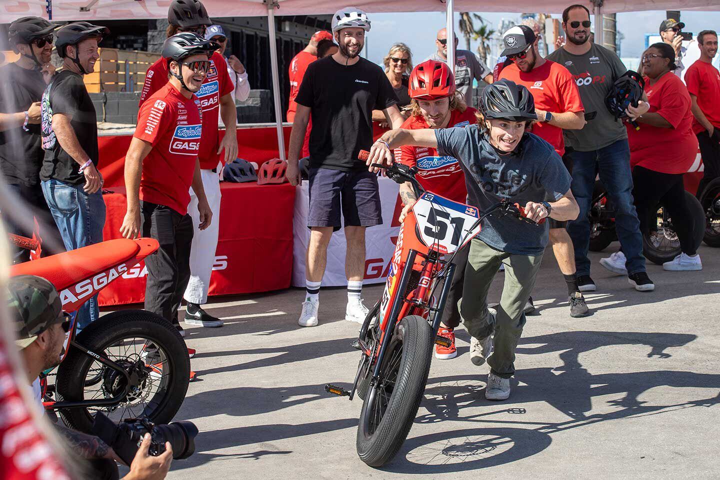 The transfer zone was hectic. Barcia sends me off on his GasGas Moto 1 during the relay race.