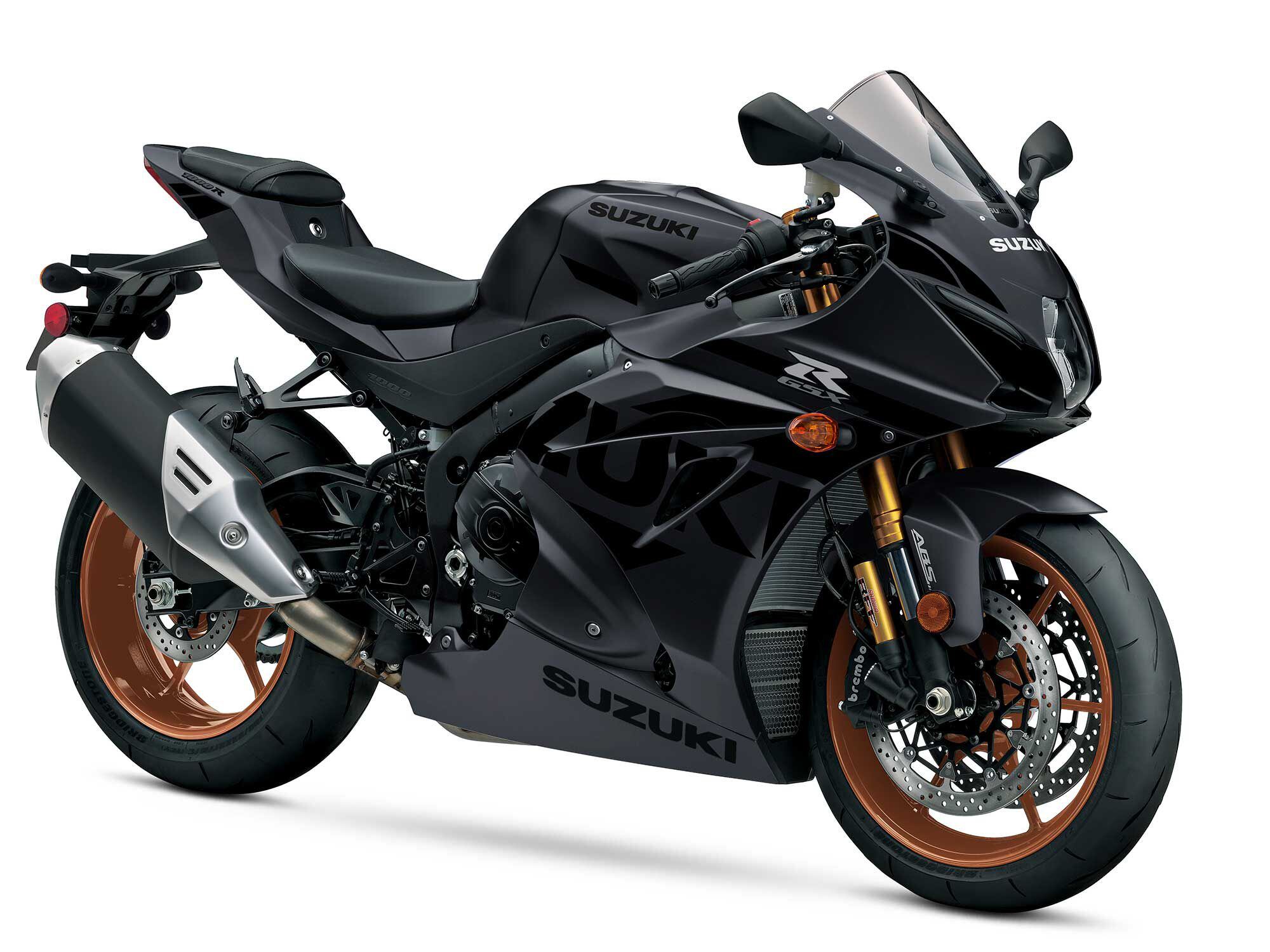 Blacked-out GSX-R1000R looks good, though brings to mind the wadded rattle-can-painted gixxer you see so often at bike night.