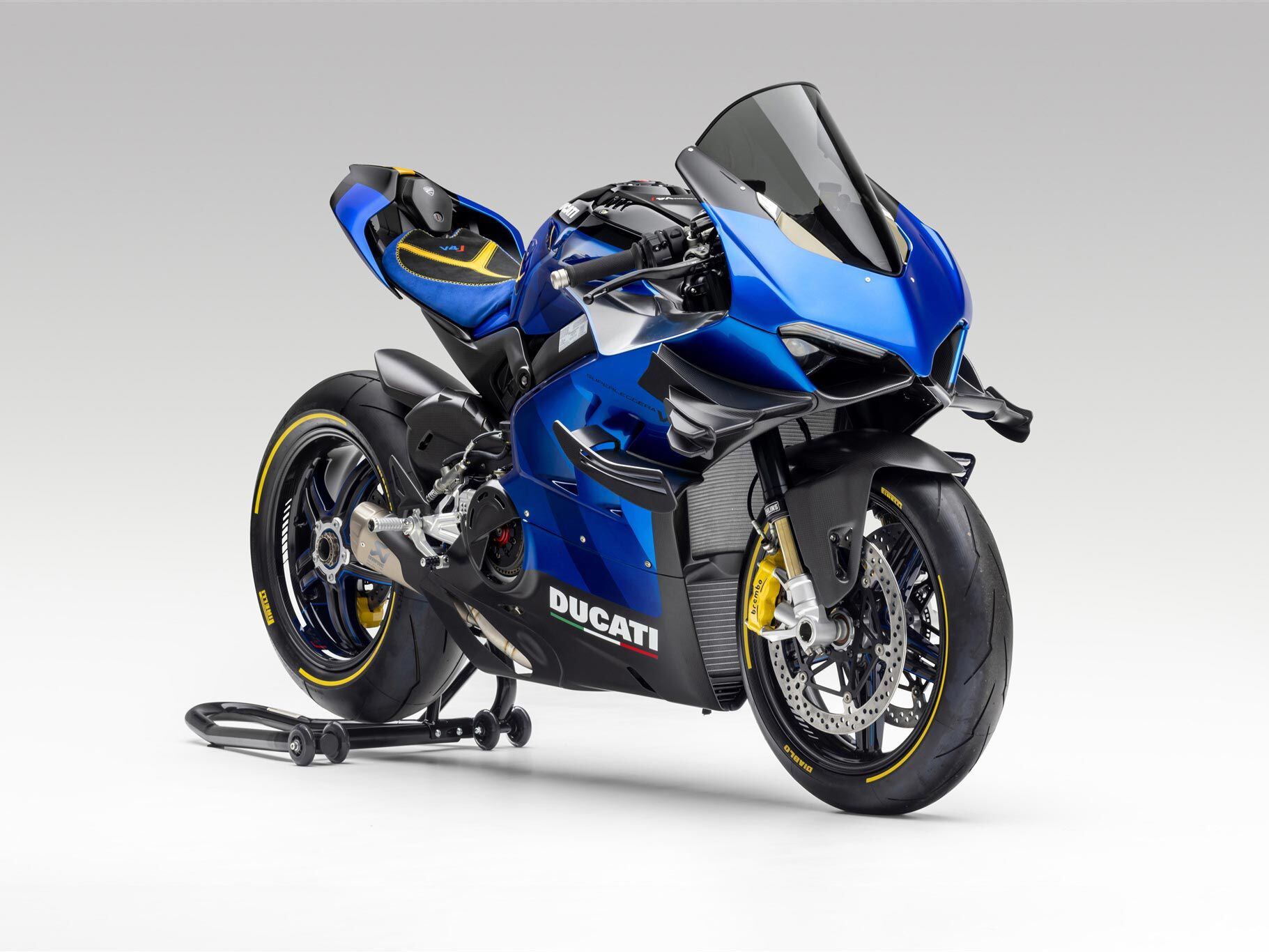 This Superleggera V4’s sexy face: Blue Steel.