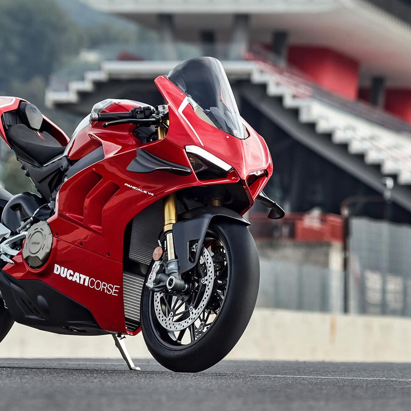 The 19 Ducati Panigale V4 R Is A 221 Horsepower Beast Cycle World The 19 Ducati Panigale V4 R Is A 221 Horsepower Beast Cycle World