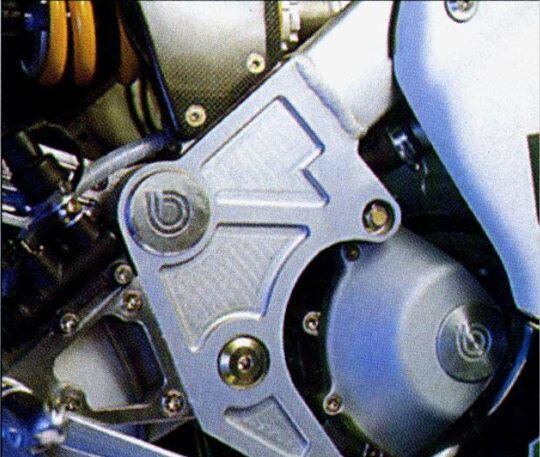 Bimota has always been known for its amazing frames. Here is a detail of the CNC-machined billet-aluminum side plates.