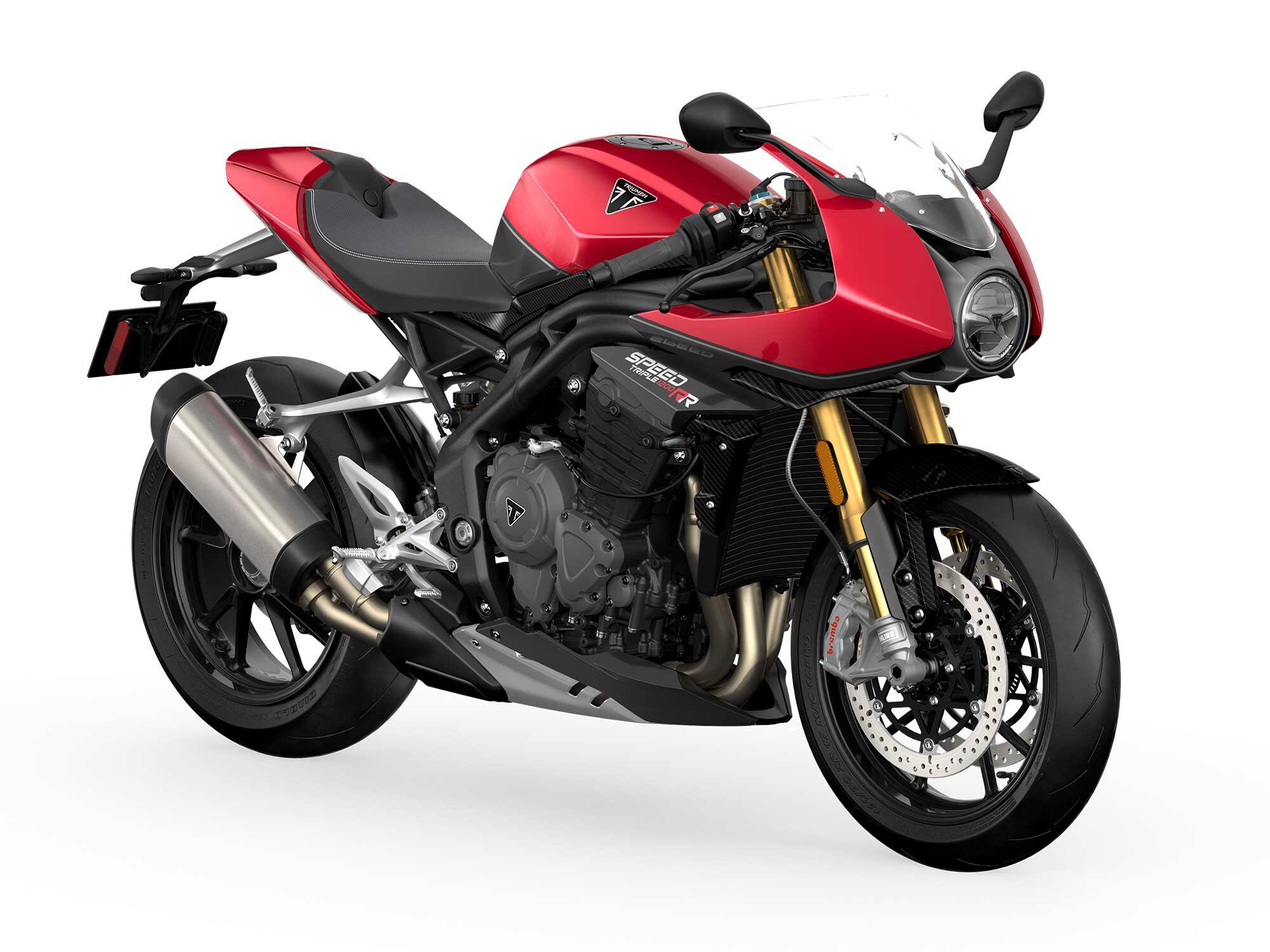 The Triumph Speed Triple has always been known for its street-fighting prowess, but throw on a fairing and the 1200 RR transforms into one hell of a well-rounded, street-focused sportbike.