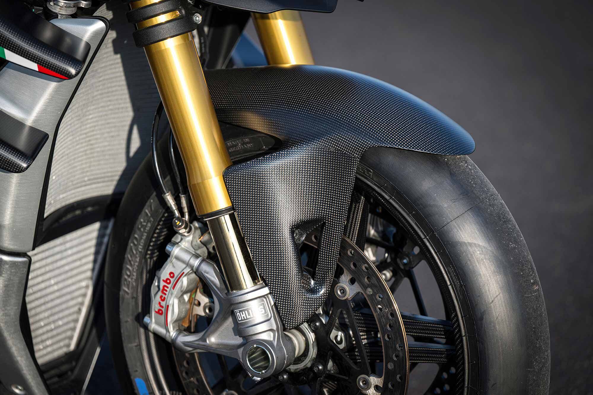 Stylema R calipers are fitted to the V4 SP, the same units found on the Panigale Superleggera.