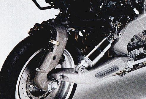 Although Yamaha wasn’t the first to market with a hub-steer front end, it was the first mass-produced model to be built behind Bimota and its original Tesi.