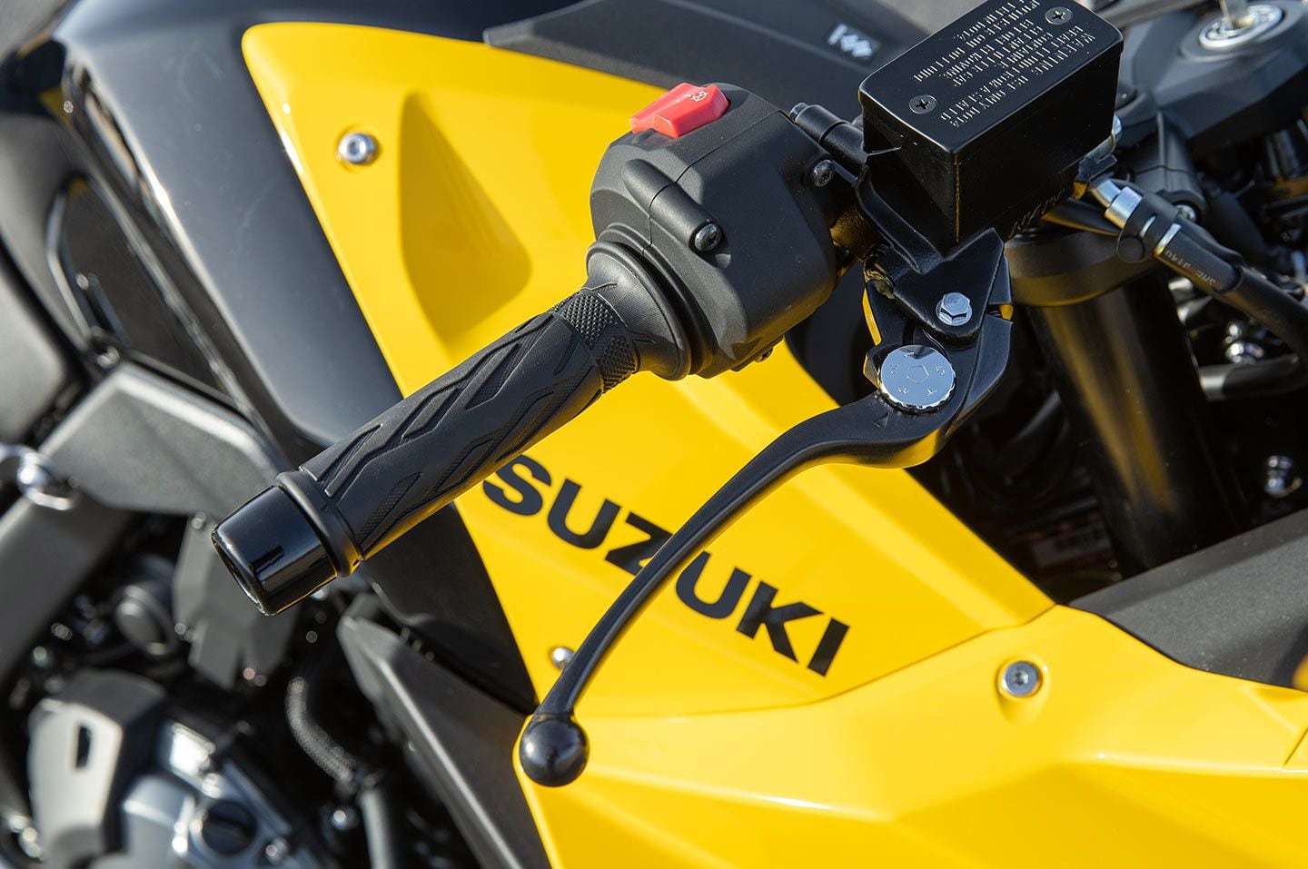 Nice touches like the adjustable-span brake lever are standard.