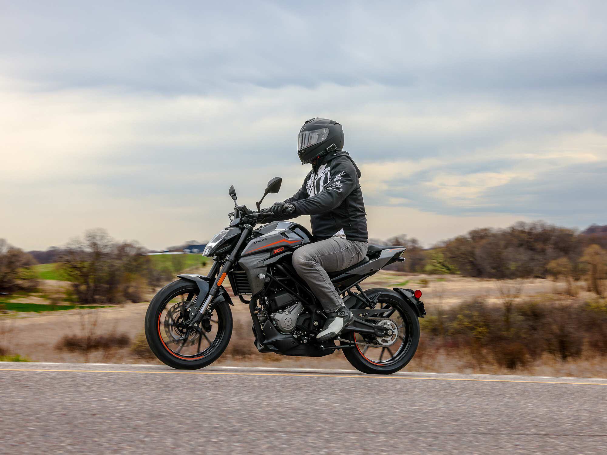 Upright, comfortable ergonomics are traditional naked bike. There’s of course no denying this is a small-bore bike, with dimensions that might not suit taller riders.